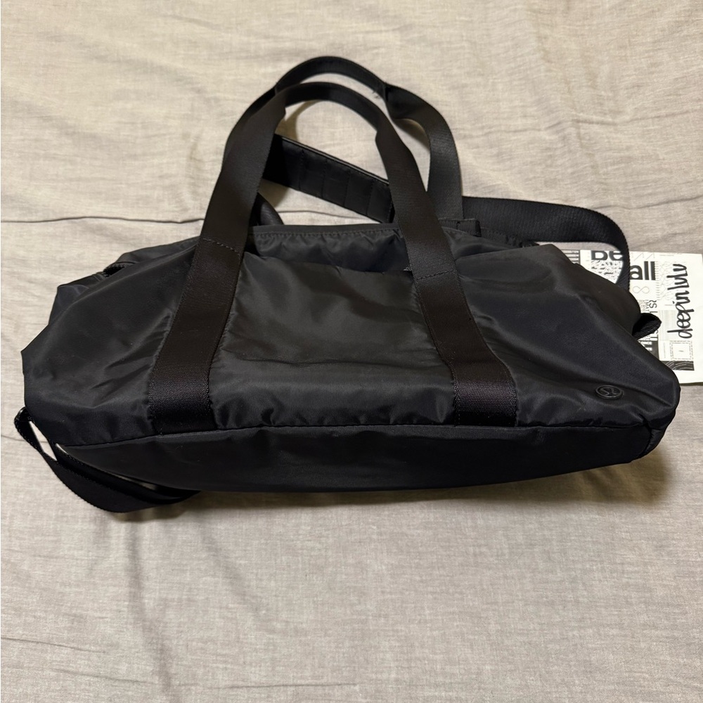 Lululemon Fast Track Duffel - Picture 3 of 5